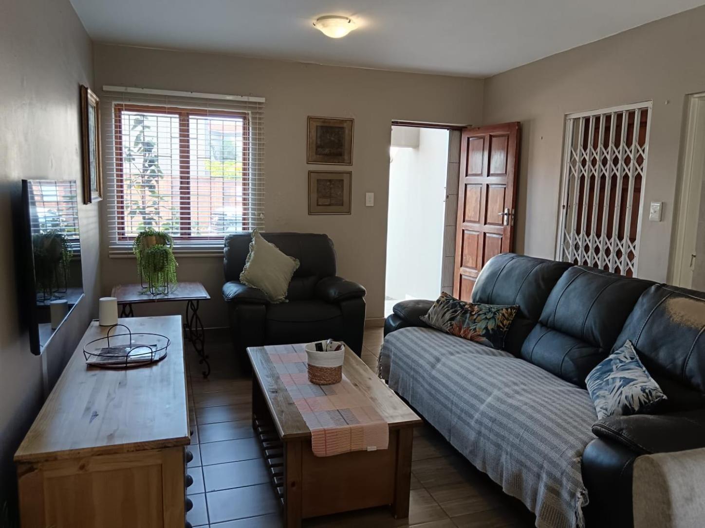 ריצ'רדס ביי Hillton Manor Guest House מראה חיצוני תמונה